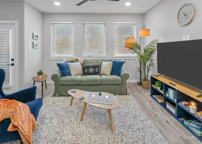 Ferienhaus Elegant 2bd Townhome 7th St Walkable Fort Worth